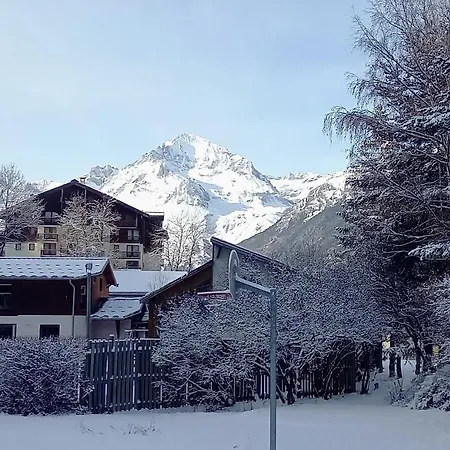 Cis-ethic Etapes De Val Cenis 假日公园 琴山朗勒堡